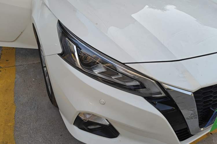 Used Nissan Teana 2019 2.0L XL Comfort Edition Right Front Headlight