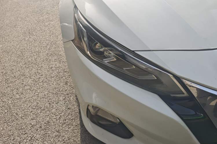 Used Nissan Teana 2019 2.0L XL Upper SmartDrive Version Right Front Headlight