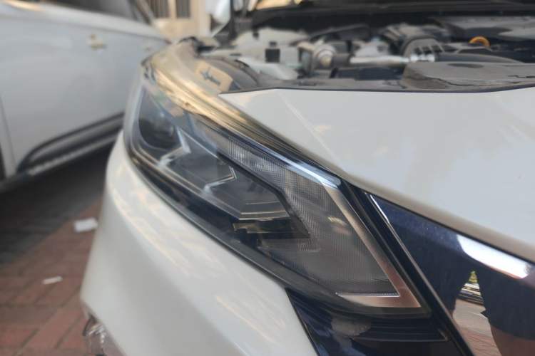 Used Nissan Teana 2019 2.0T XL Upper Smart Enjoyment Version Right Front Headlight