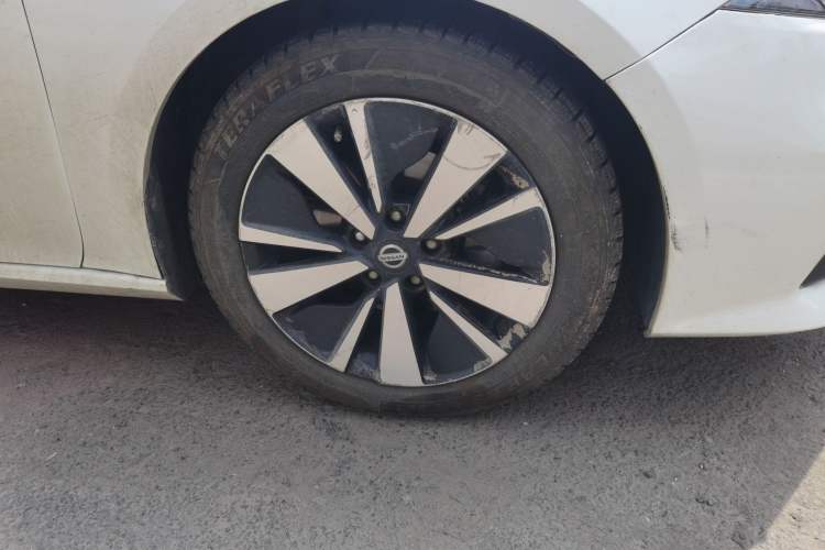 Used Nissan Teana 2019 2.0L XL Upper SmartDrive Version Right Front Wheel Hub
