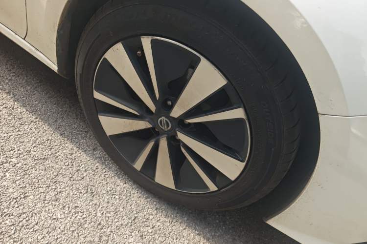 Used Nissan Teana 2019 2.0L XL Upper SmartDrive Version Right Front Wheel Hub