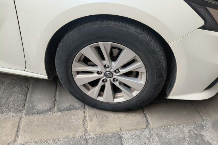 Used Nissan Teana 2019 2.0L XL Comfort Edition Right Front Wheel Hub