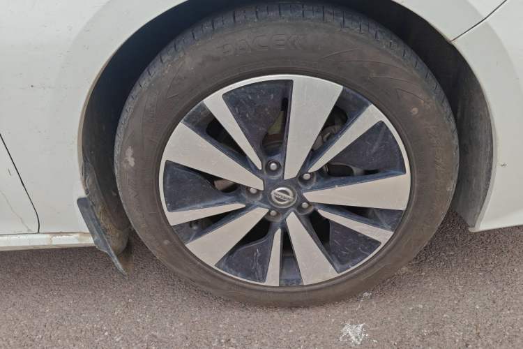 Used Nissan Teana 2019 2.0L XL Upper SmartDrive Version Right Front Wheel Hub