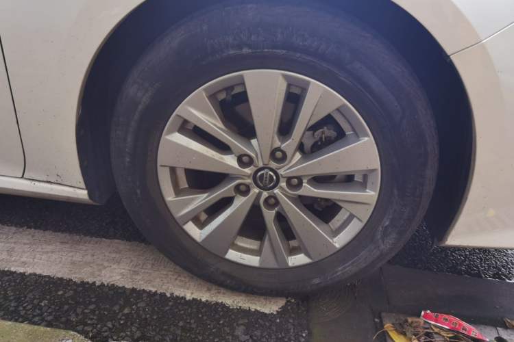 Used Nissan Teana 2019 2.0L XL Comfort Edition Right Front Wheel Hub