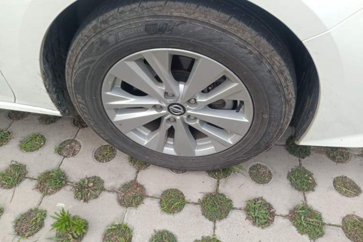 Used Nissan Teana 2019 2.0L XL Comfort Edition Right Front Wheel Hub