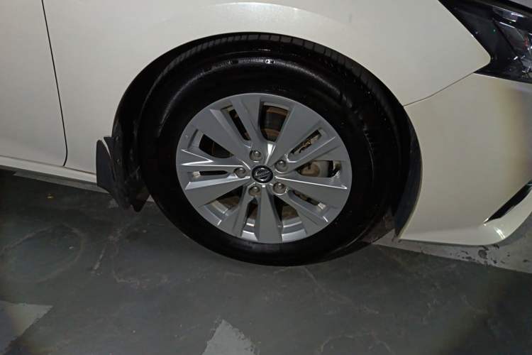 Used Nissan Teana 2019 2.0L XL Comfort Edition Right Front Wheel Hub