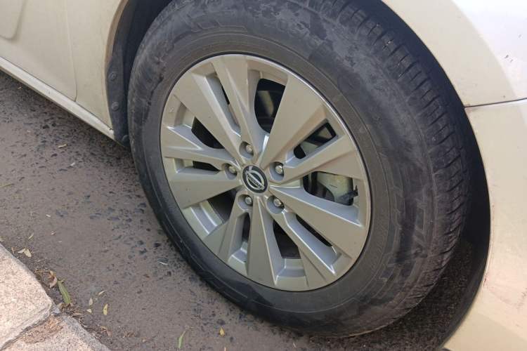 Used Nissan Teana 2019 2.0L XL Comfort Edition Right Front Wheel Hub