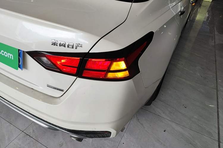 Used Nissan Teana 2019 2.0L XL Comfort Edition Right Rear Taillight
