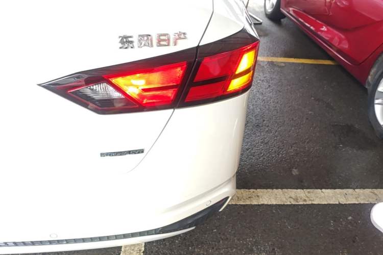 Used Nissan Teana 2019 2.0L XL Comfort Edition Right Rear Taillight