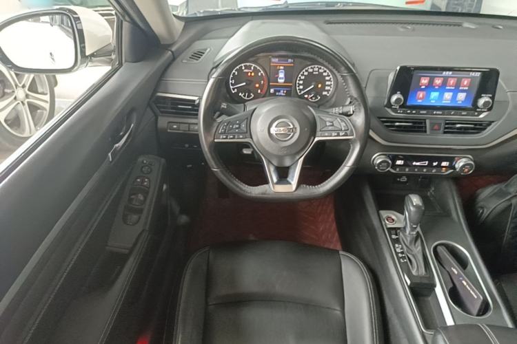 Used Nissan Teana 2019 2.0L XL Comfort Edition Steering Wheel