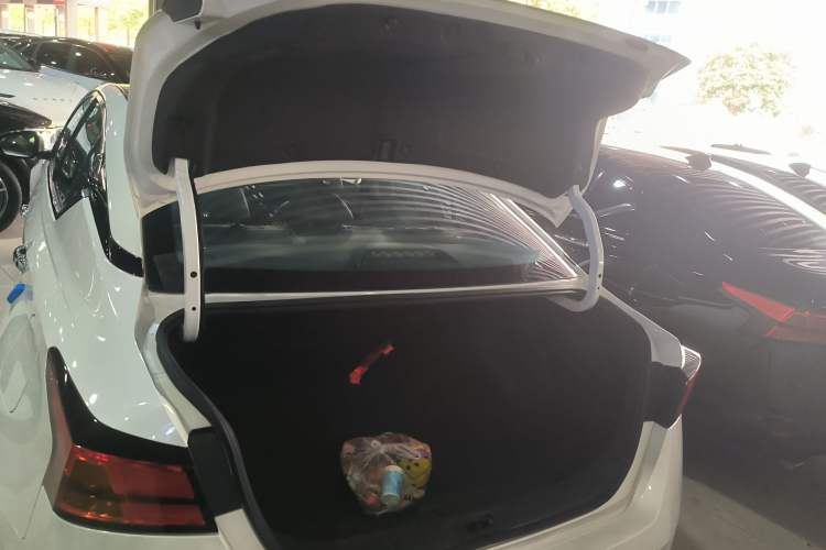 Used Nissan Teana 2019 2.0L XL Comfort Edition Trunk