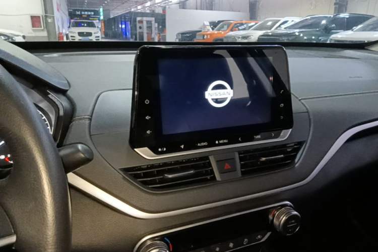Used Nissan Teana 2020 2.0L XL Comfort Edition Audio And AC Panel