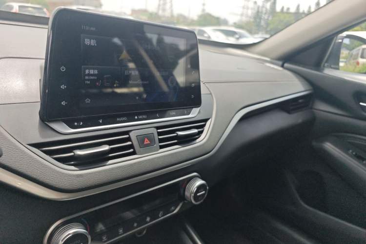Used Nissan Teana 2020 Revised Version 2.0L XL Comfort Edition Audio And AC Panel