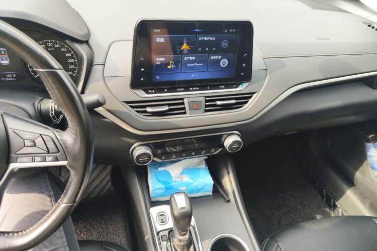 Used Nissan Teana 2020 2.0L XL Comfort Edition Audio And AC Panel