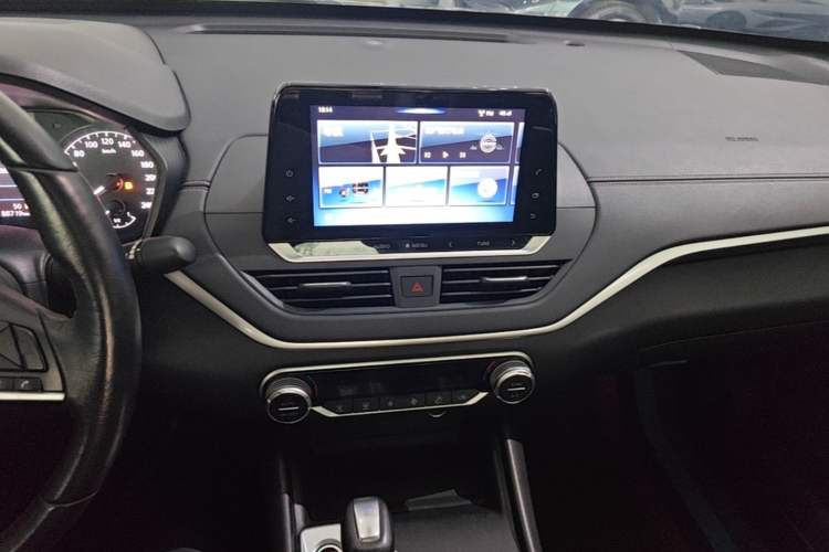 Used Nissan Teana 2020 2.0L XL Comfort Edition Audio And AC Panel