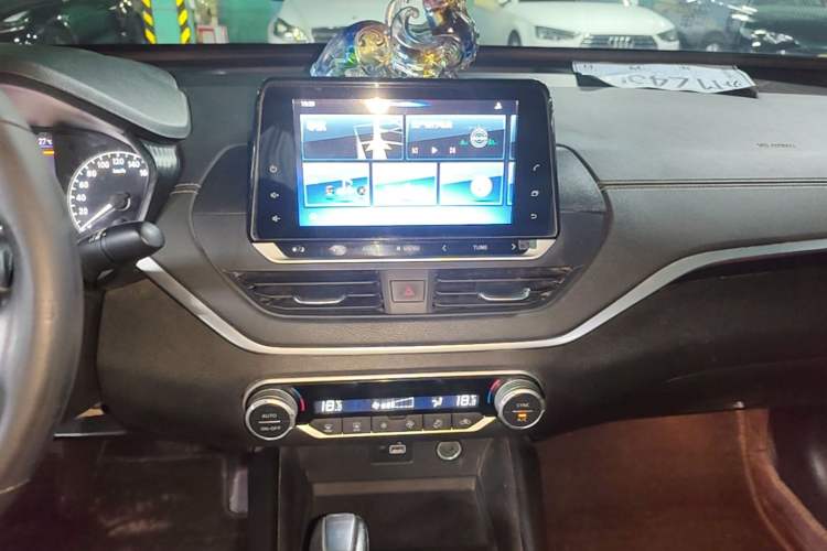 Used Nissan Teana 2020 2.0L XL Comfort Edition Audio And AC Panel