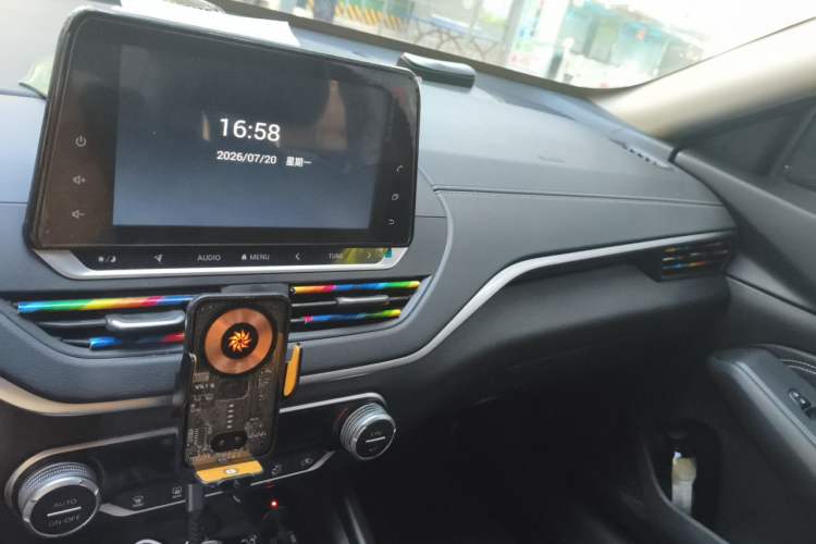 Used Nissan Teana 2020 Revised Version 2.0L XL Comfort Edition Audio And AC Panel