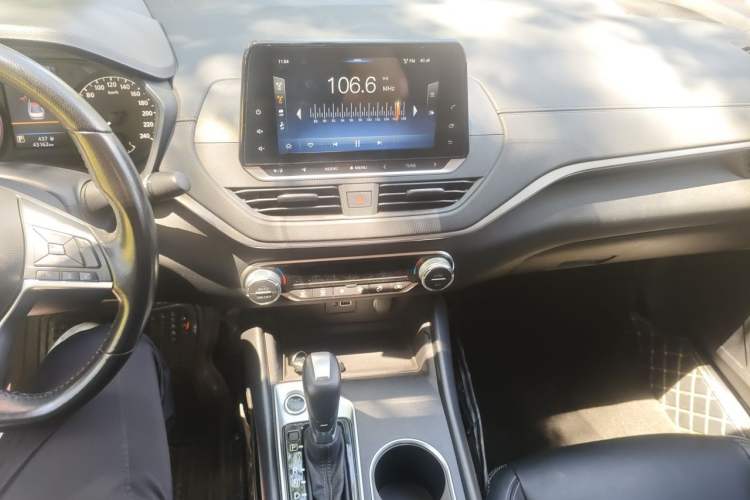 Used Nissan Teana 2020 Revised Version 2.0L XL Comfort Edition Audio And AC Panel
