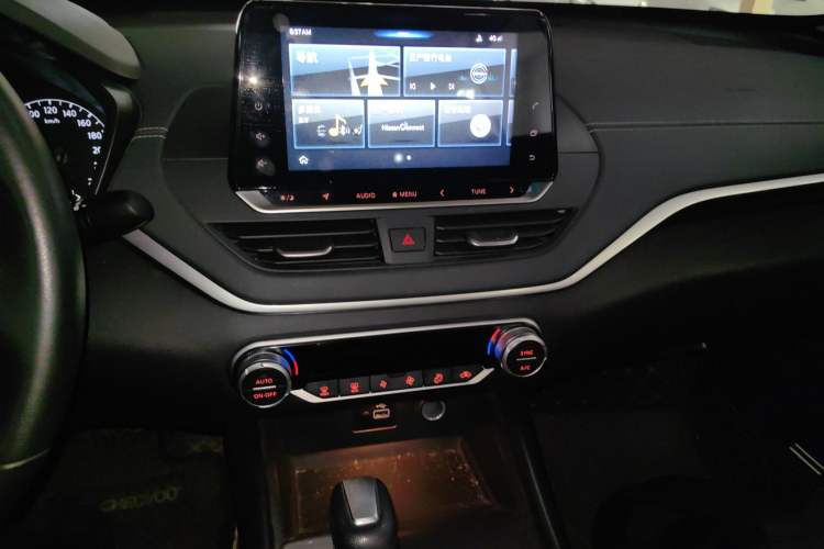 Used Nissan Teana 2020 2.0L XL Comfort Edition Audio And AC Panel