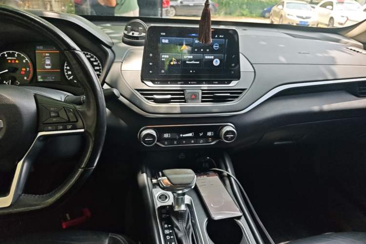 Used Nissan Teana 2020 2.0L XL Comfort Edition Audio And AC Panel