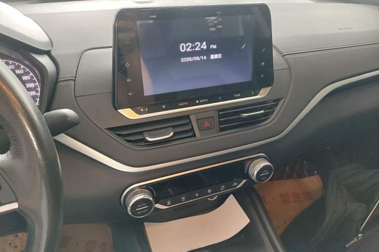 Used Nissan Teana 2020 2.0L XL Comfort Edition Audio And AC Panel