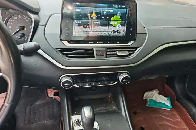 Used Nissan Teana 2020 2.0L XL Comfort Edition Audio And AC Panel