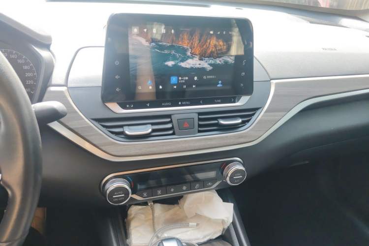 Used Nissan Teana 2020 Revised Version 2.0L XL Upper Smart Drive Edition Audio And AC Panel