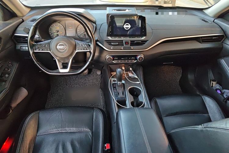 Used Nissan Teana 2020 2.0L XL Comfort Edition Center Console