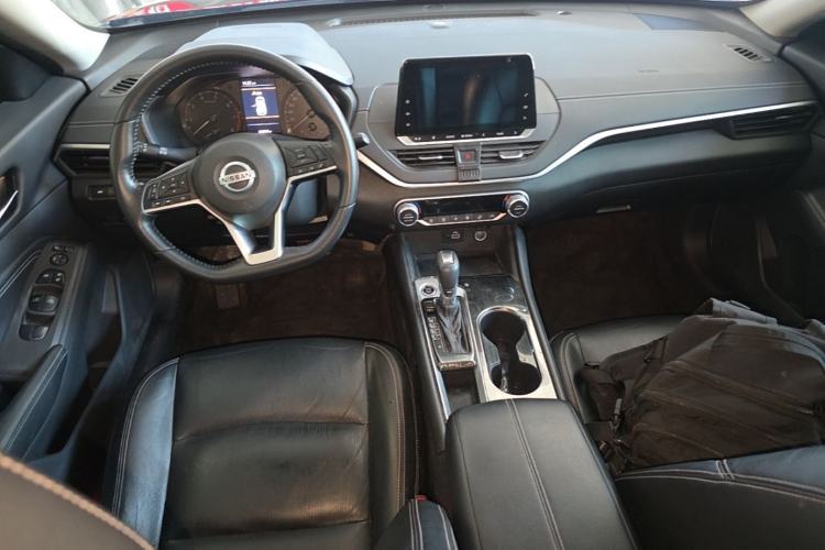 Used Nissan Teana 2020 2.0L XL Comfort Edition Center Console