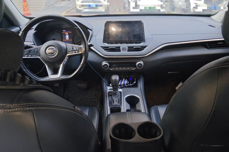 Used Nissan Teana 2020 2.0L XL Comfort Edition Center Console