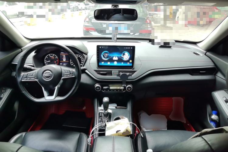 Used Nissan Teana 2020 2.0L XL Comfort Edition Center Console