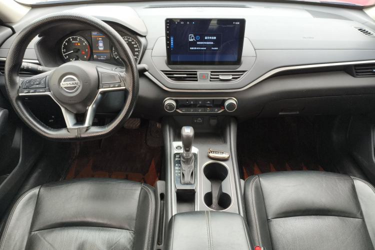 Used Nissan Teana 2020 2.0L XE Fashion Edition Center Console