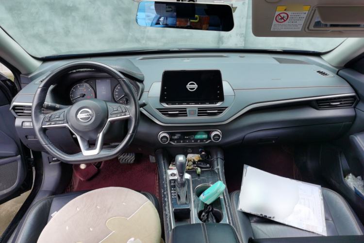 Used Nissan Teana 2020 2.0L XL Comfort Edition Center Console
