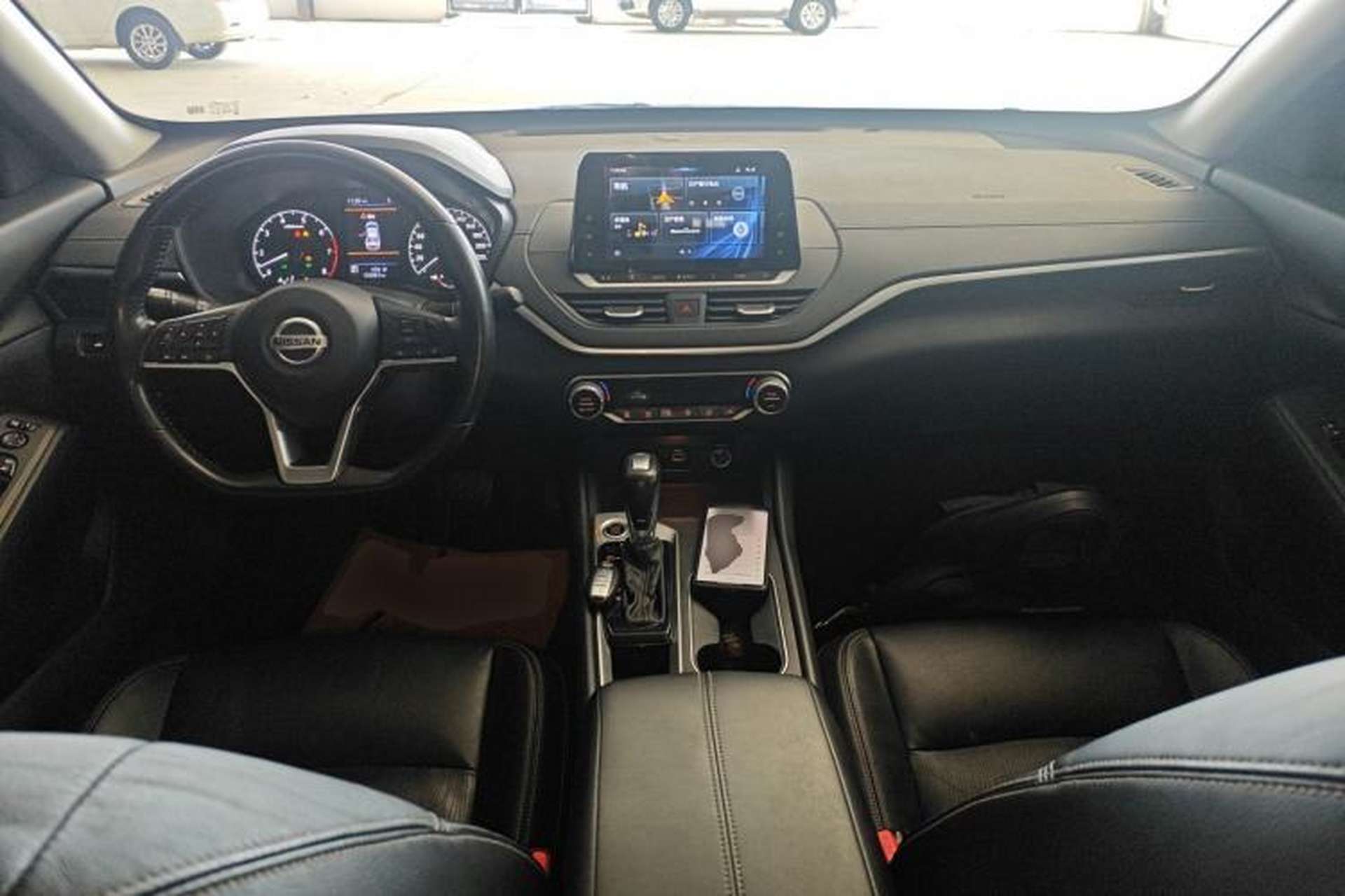 Used Nissan Teana 2020 Revised Version 2.0L XL Comfort Edition Center Console