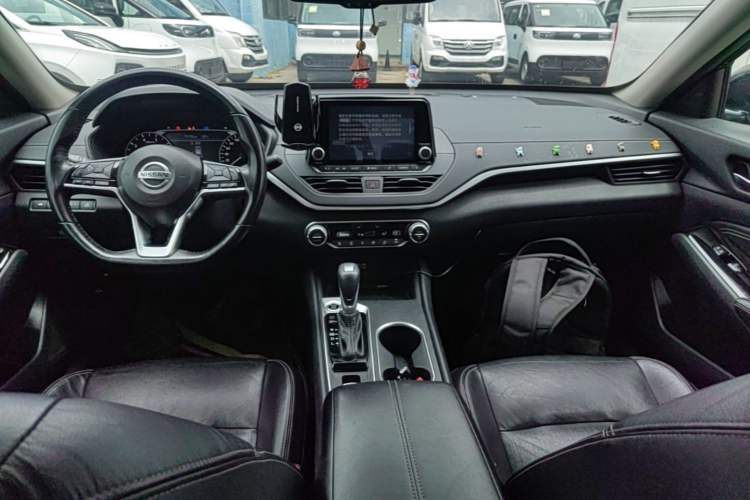 Used Nissan Teana 2020 Revised Version 2.0L XL Upper Smart Drive Edition Center Console