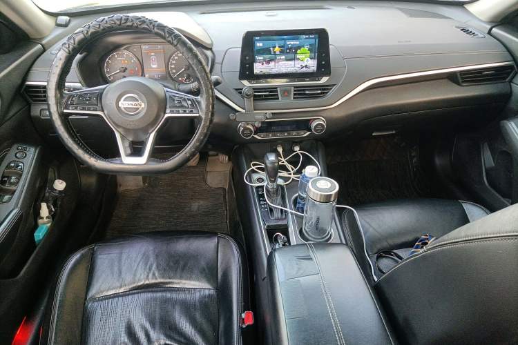 Used Nissan Teana 2020 2.0L XL Comfort Edition Center Console