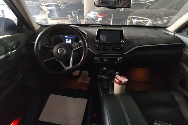 Used Nissan Teana 2020 2.0L XL Upper SmartDrive Version Center Console