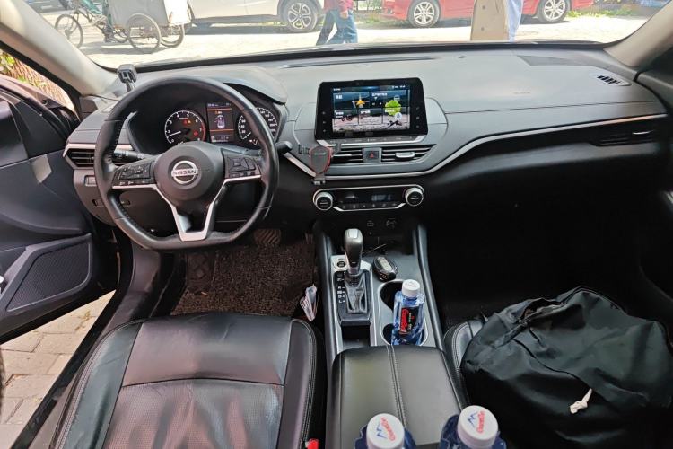 Used Nissan Teana 2020 2.0L XL Comfort Edition Center Console