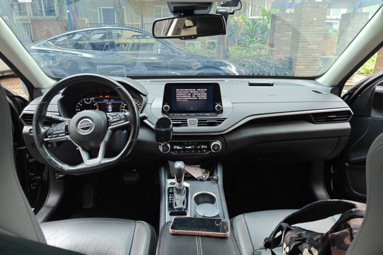 Used Nissan Teana 2020 2.0T XL Upper AD1 Smart Navigation Edition Center Console