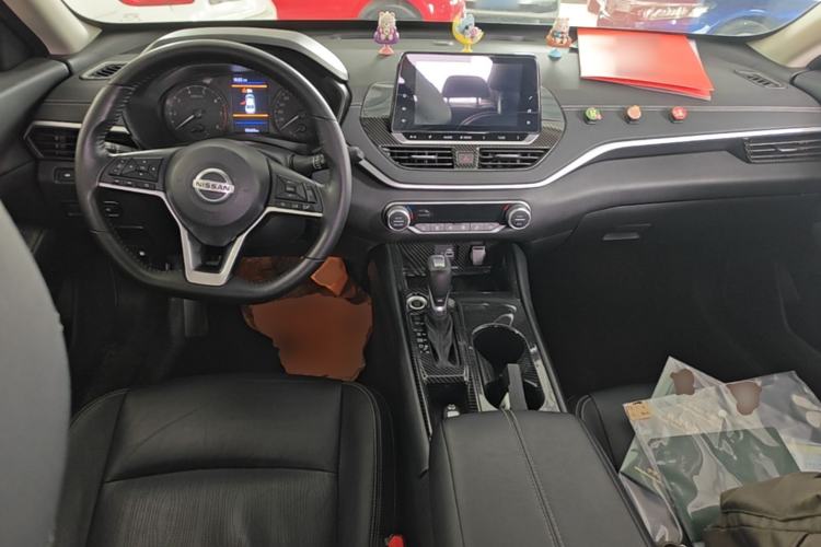 Used Nissan Teana 2020 2.0L XL Comfort Edition Center Console