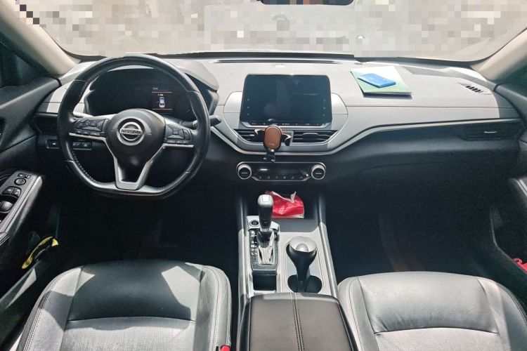 Used Nissan Teana 2020 2.0L XL Comfort Edition Center Console
