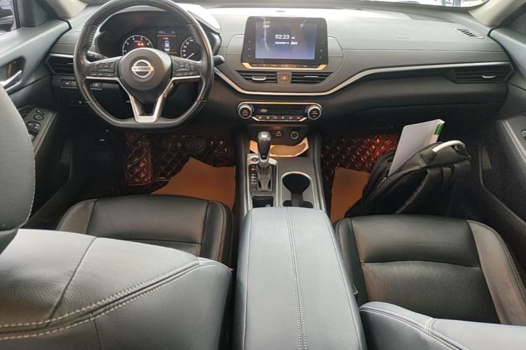 Used Nissan Teana 2020 2.0L XL Comfort Edition Center Console