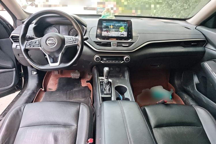 Used Nissan Teana 2020 2.0L XL Comfort Edition Center Console