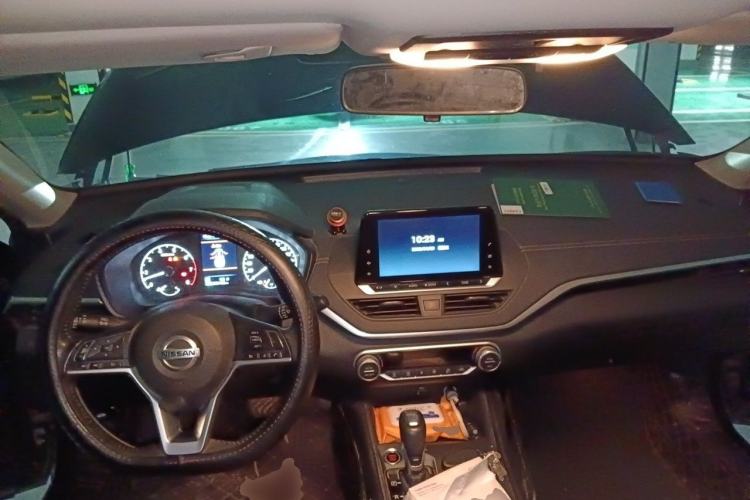 Used Nissan Teana 2020 2.0L XL Comfort Edition Center Console