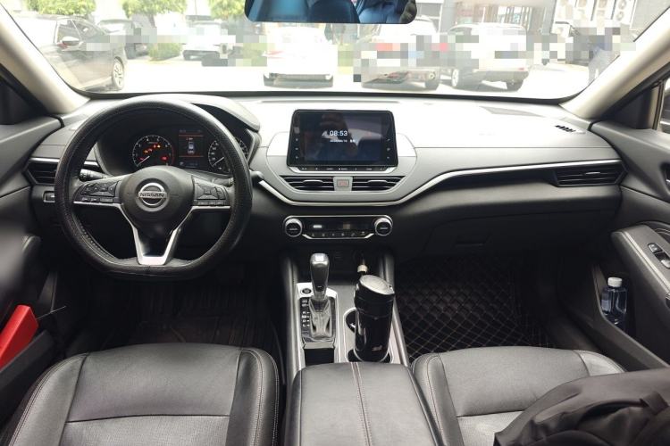 Used Nissan Teana 2020 2.0L XL Comfort Edition Center Console