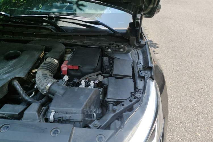 Used Nissan Teana 2020 2.0T XL Upper AD1 Smart Navigation Edition Engine Bay Left