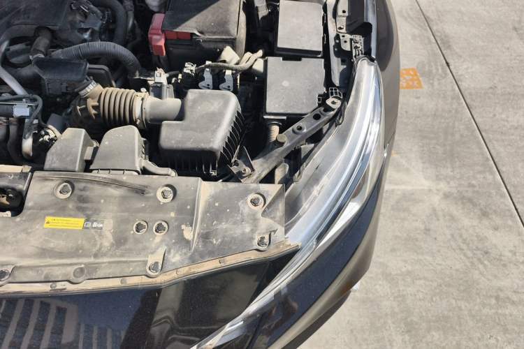 Used Nissan Teana 2020 2.0L XL Upper SmartDrive Version Engine Bay Left