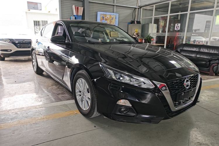 Used Nissan Teana 2020 2.0L XL Comfort Edition Front Right 45 Deg