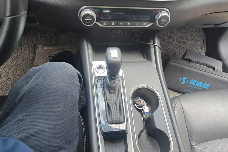 Used Nissan Teana 2020 2.0L XL Comfort Edition Gear Lever