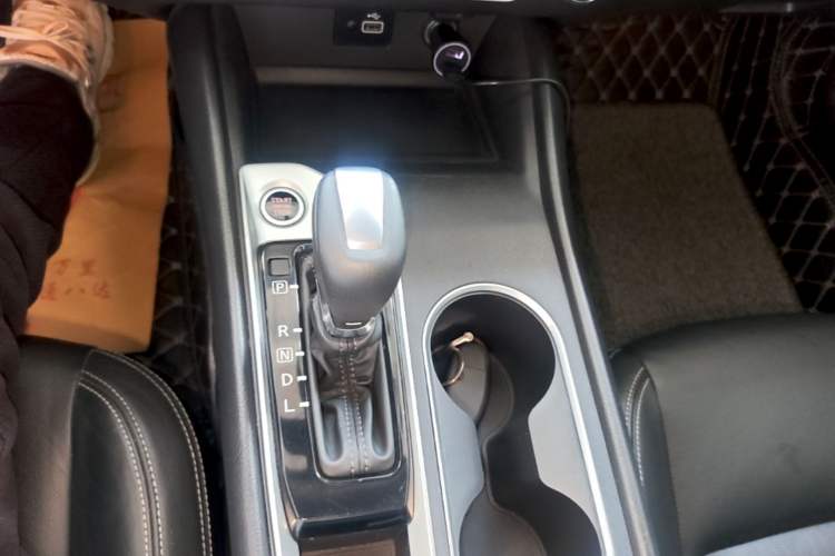 Used Nissan Teana 2020 2.0L XL Comfort Edition Gear Lever